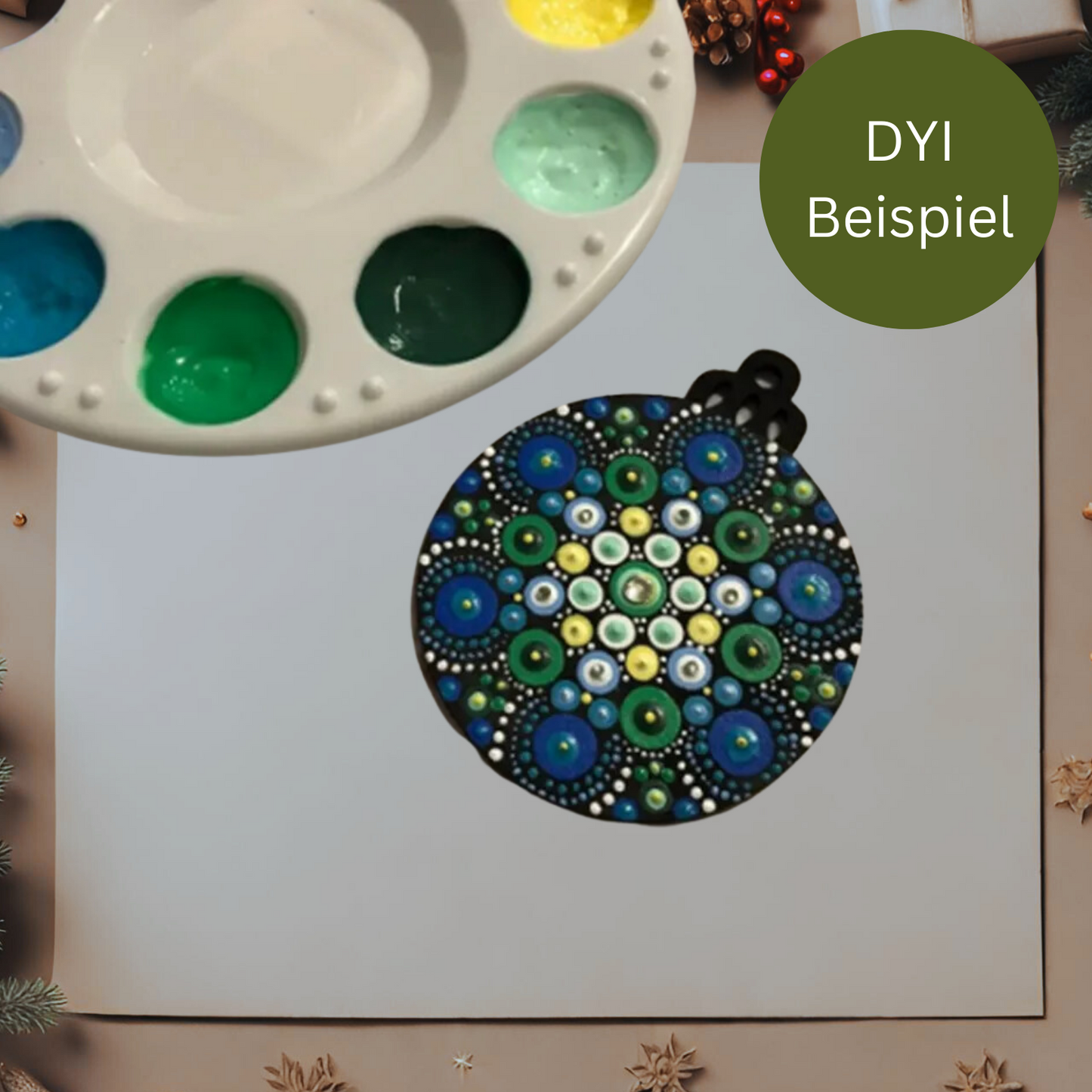 Christmas ball to color in "WEKU"