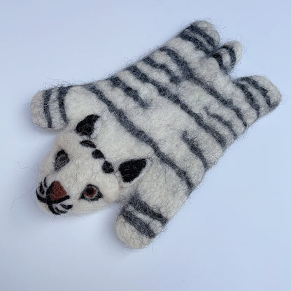 Felt wool coasters: cat, bear, panda, sheep, tiger, zebra, elephant, cow "FIUT"